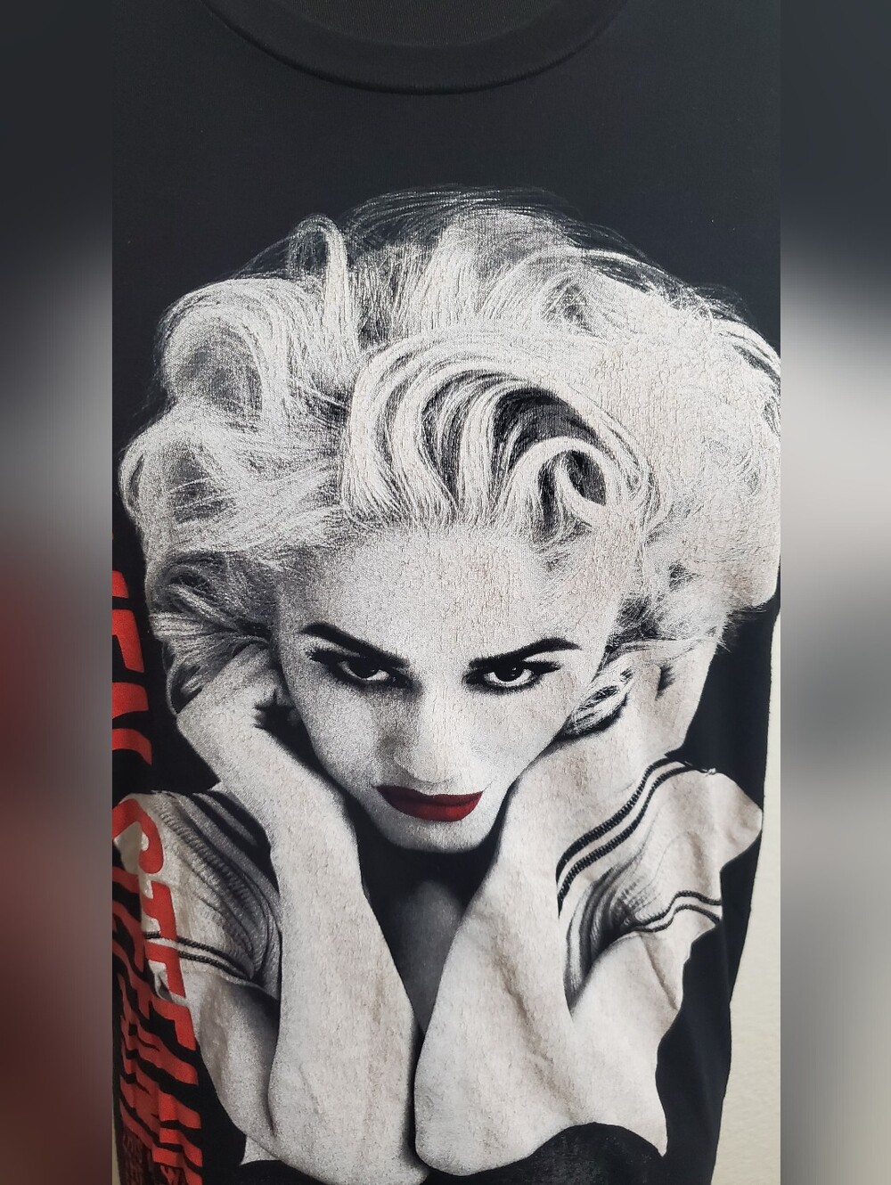 Gwen Stefani #TRUTH T-shirt - Picture 6 of 6